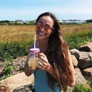 Meet your Posher, Sara
